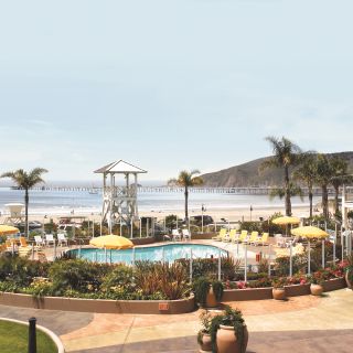 Beachfront resorts in California
